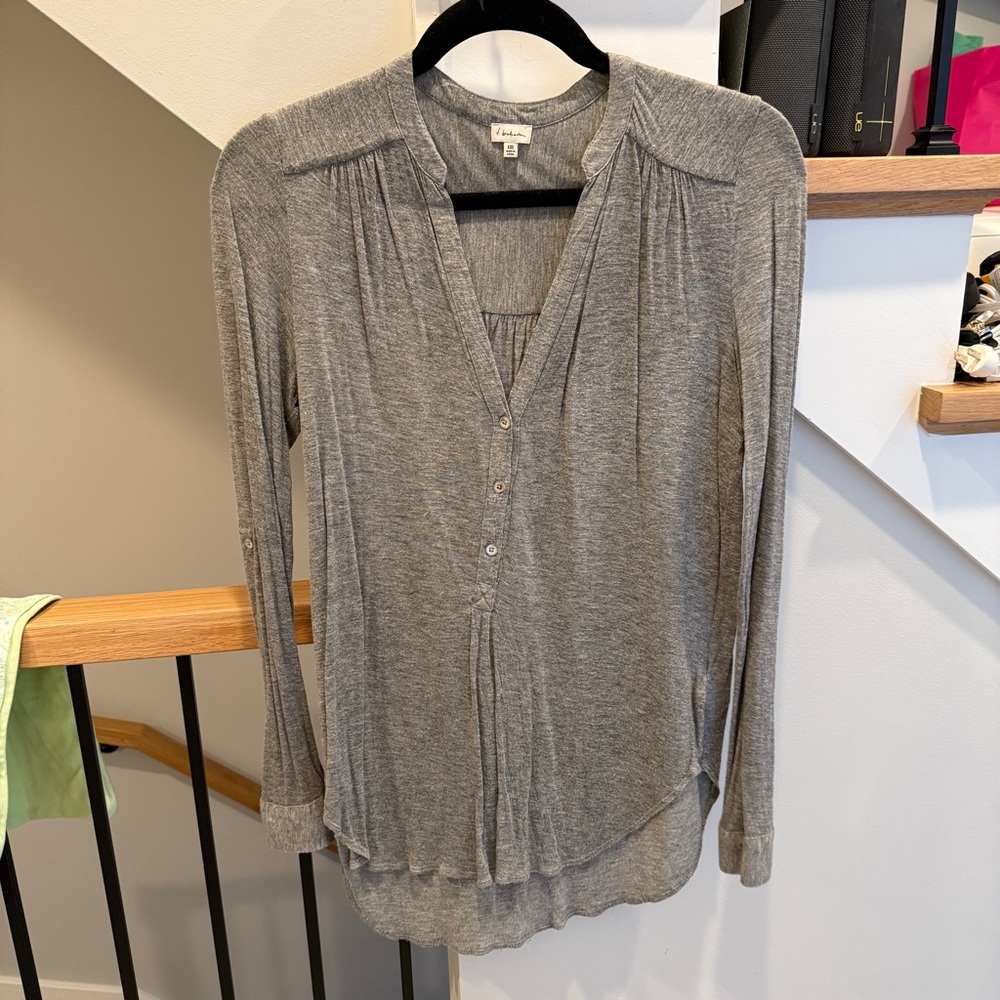ARITZIA T. BABATON Grey Henley Tunic Top XXS Super Soft Lightweight V-Neck